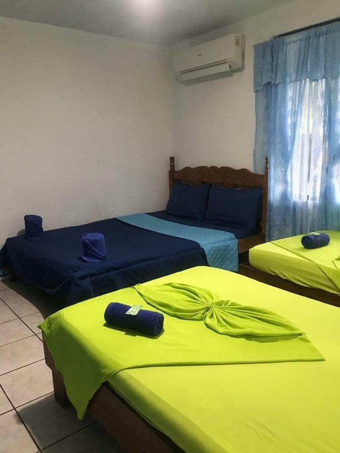 Cabinas Miss Miriam 2 Тортугеро Экстерьер фото