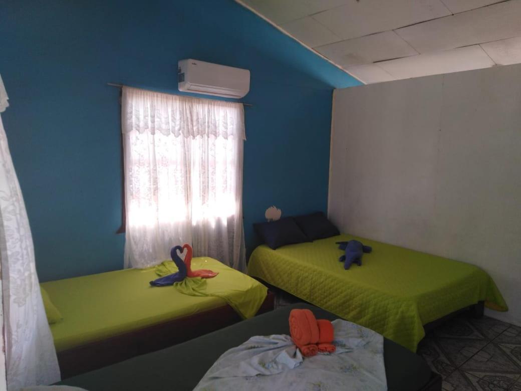 Cabinas Miss Miriam 2 Тортугеро Экстерьер фото
