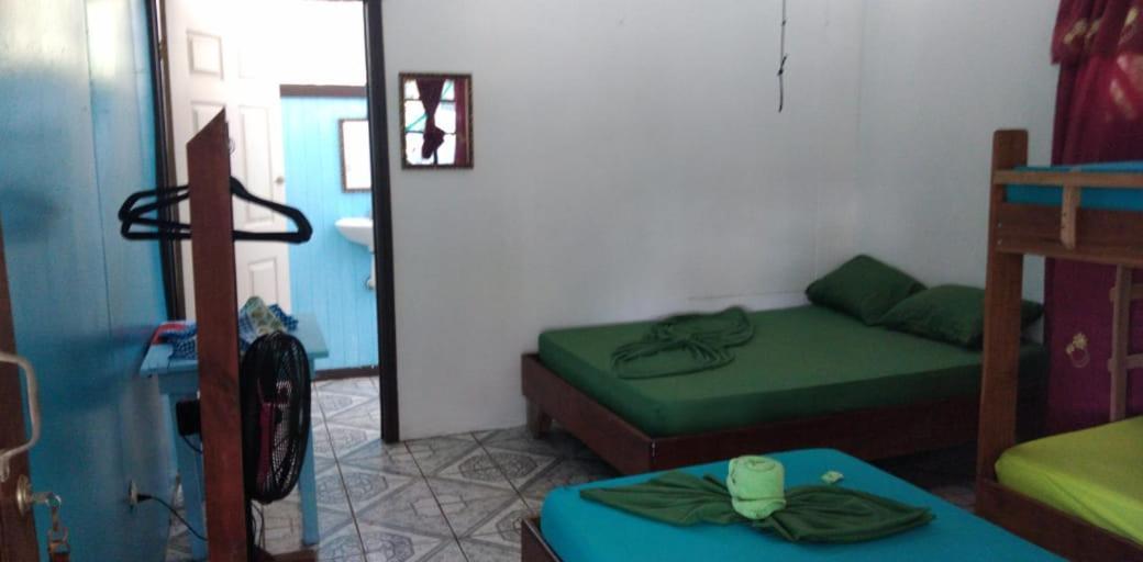 Cabinas Miss Miriam 2 Тортугеро Экстерьер фото